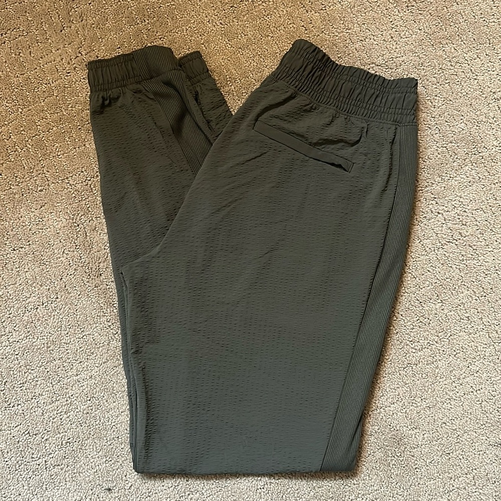Athleta Brooklyn Jogger, olive green, size 2